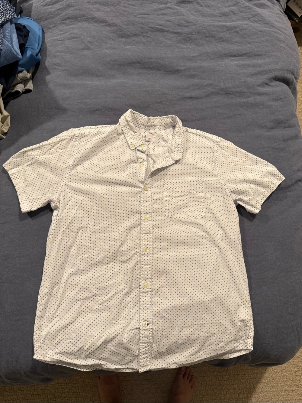 Men's White Short-Sleeve Button-Up Shirt with Micro Dot Print